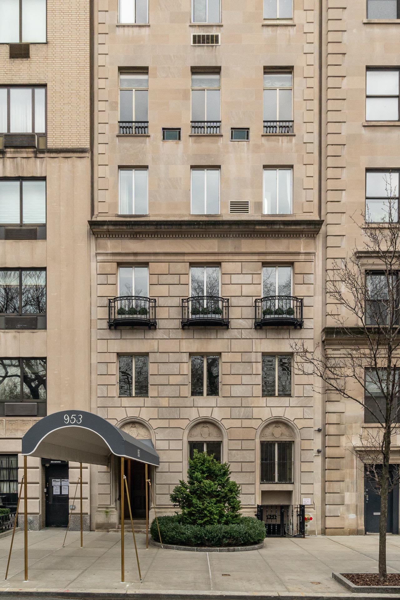 953 5th Avenue, Unit 3/4 Manhattan, NY 10075 - Photo 23 of 24