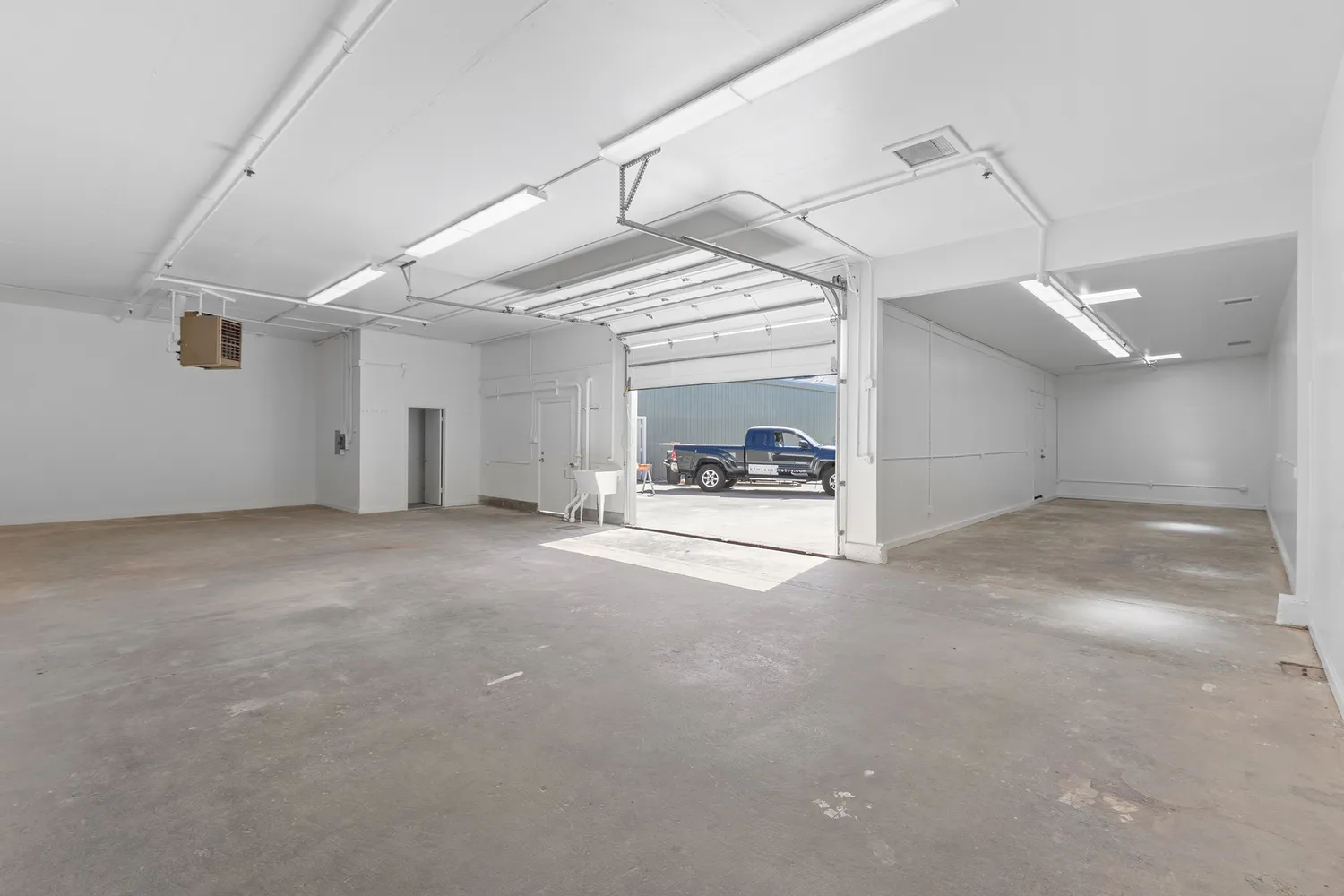 a view of a partially built entryway