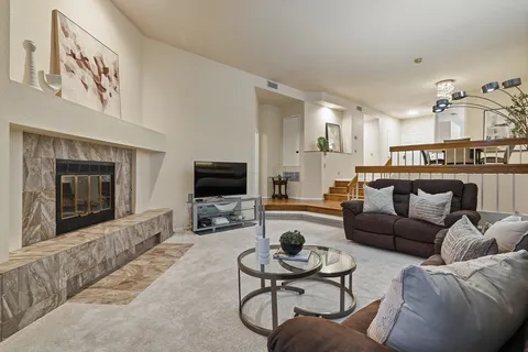 $985,000 | 11037 Caminito Vista Pacifica, San Diego, CA 92131