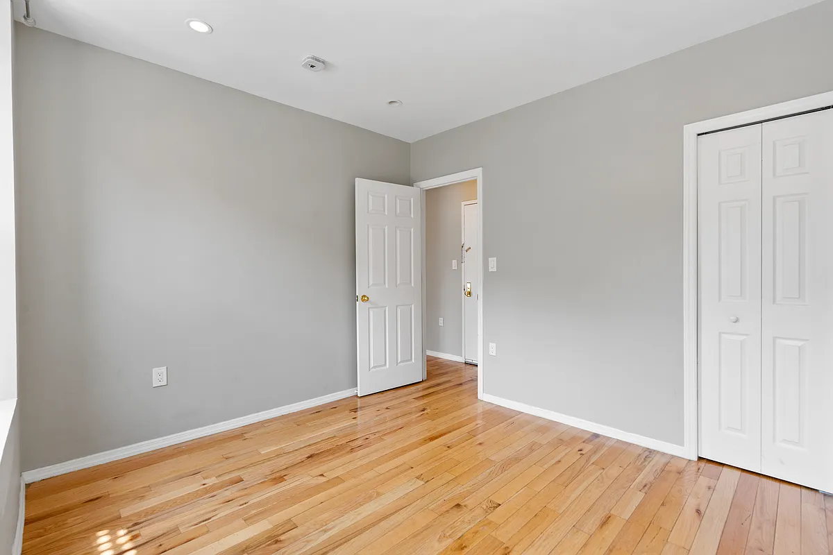 723 11th Avenue, Unit 2A Manhattan, NY 10019 - Photo 4 of 9