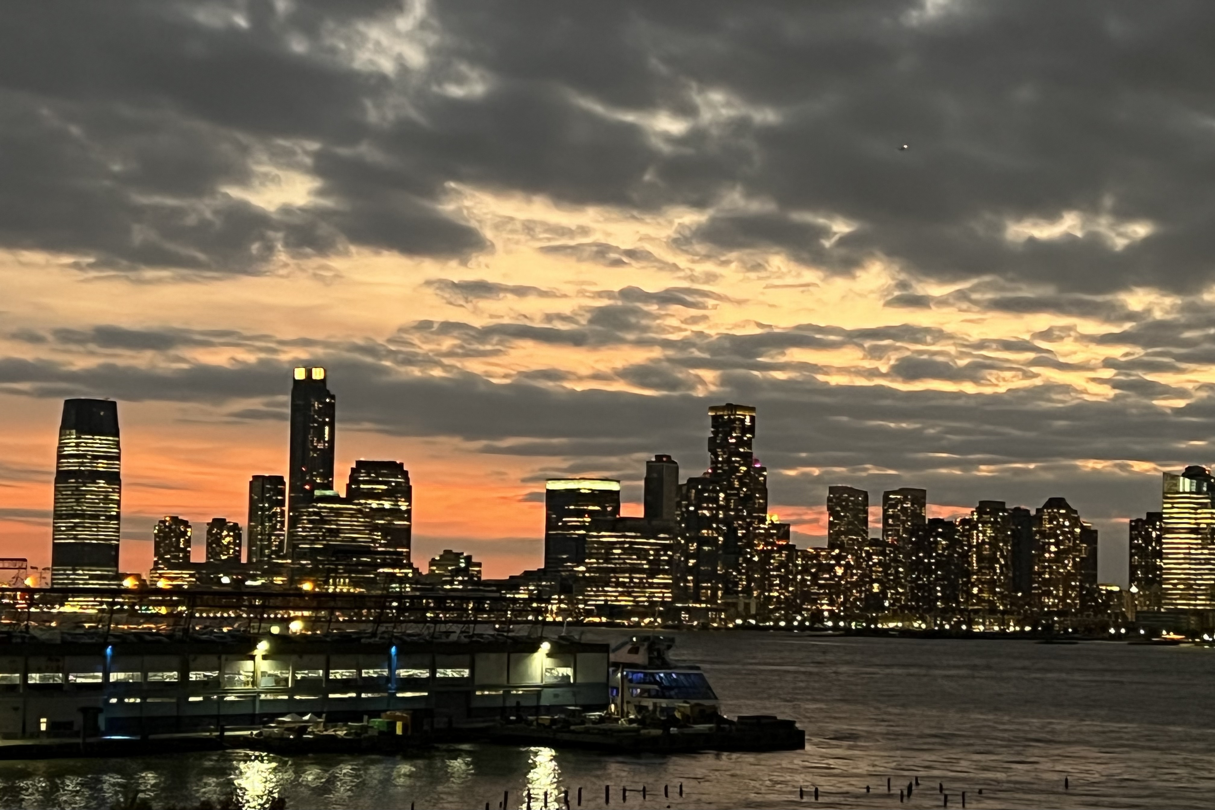 391 West Street Manhattan, NY 10014 - Photo 14 of 16