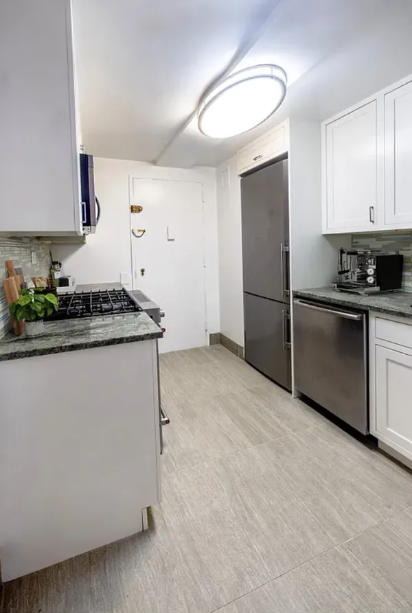 $8,895 | 101 West 55th Street, Unit 711 | Midtown Central