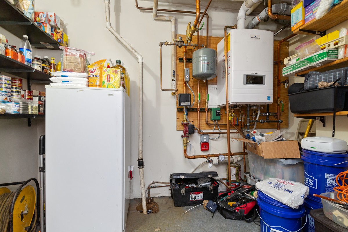 358 Cumberland Street Brooklyn, NY 11238 - Photo 13 of 14