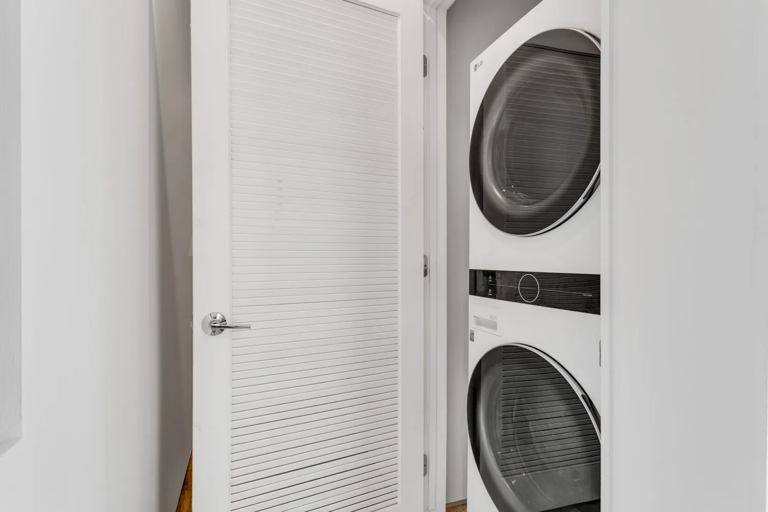 $2,750,000 | 1525 Bay Road, Miami Beach, FL 33139