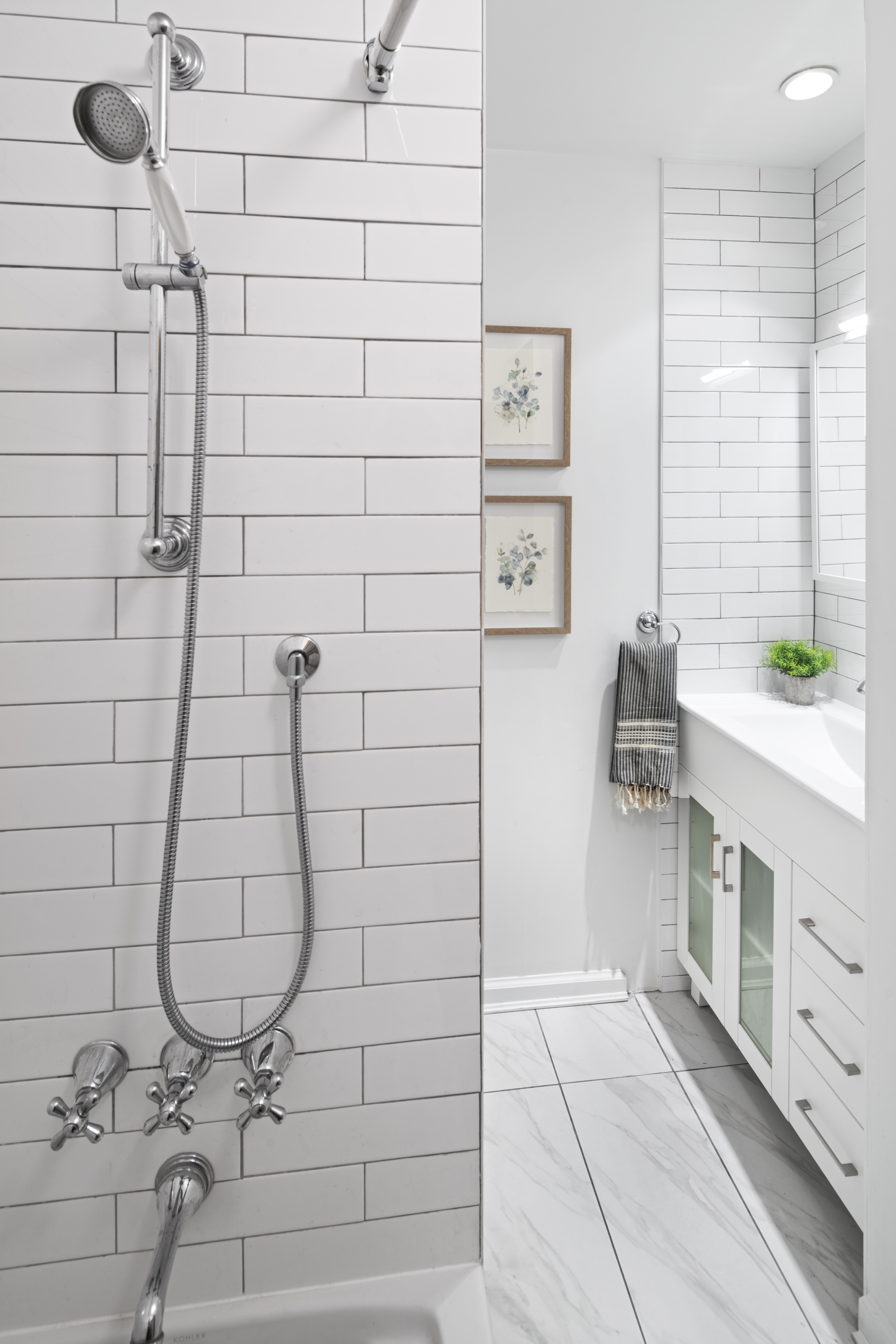 725 Greenwich Street, Unit J3/4 Manhattan, NY 10014 - Photo 6 of 9