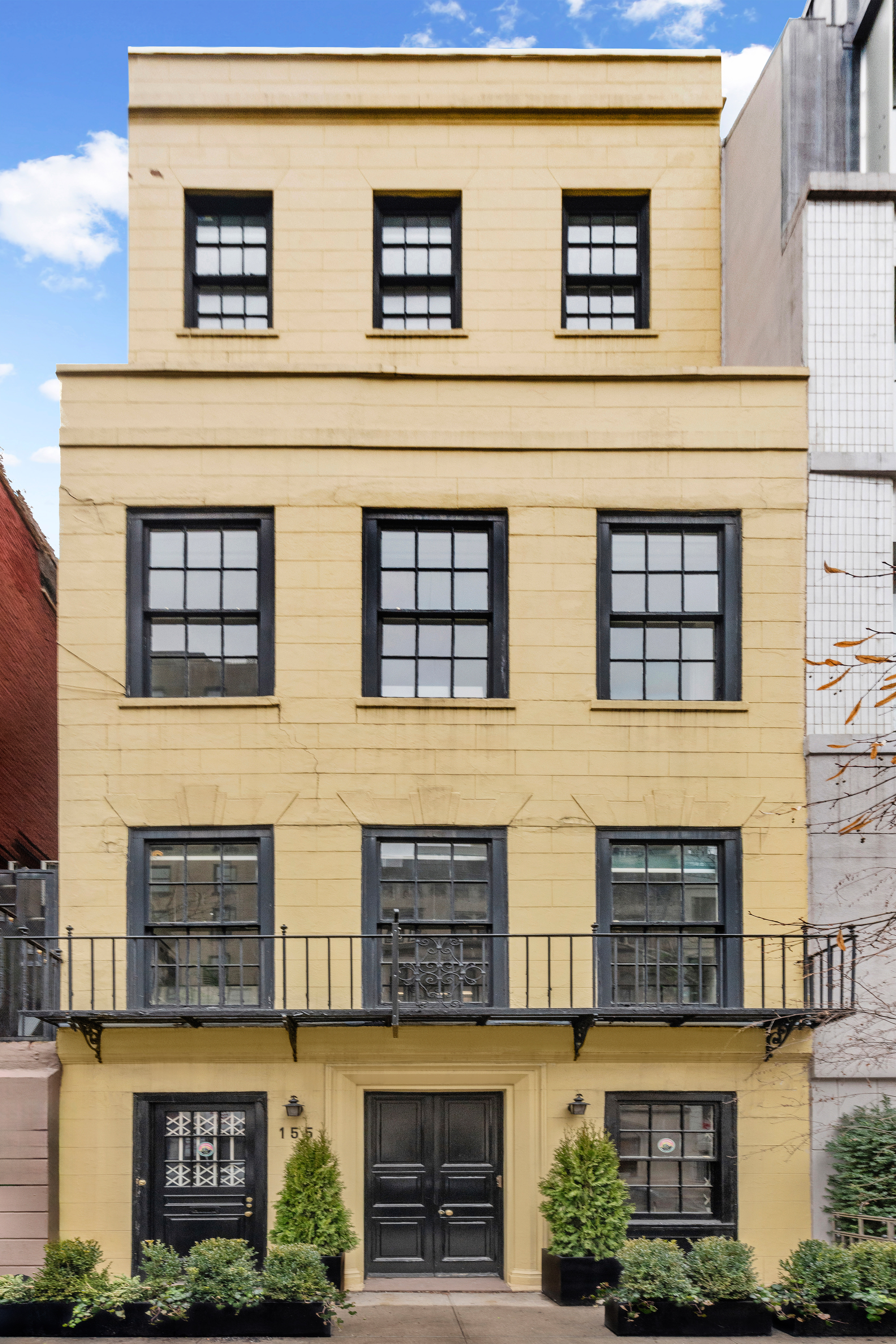 155 East 70th Street Manhattan, NY 10021 - Photo 25 of 27