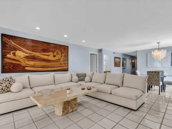 $315,000 | 8410 Casa Del Lago, Unit 20A, Boca Raton, FL 33433