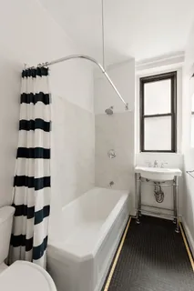 $730,000 | 504-510 West 110th Street, Unit 3A | Upper West Side