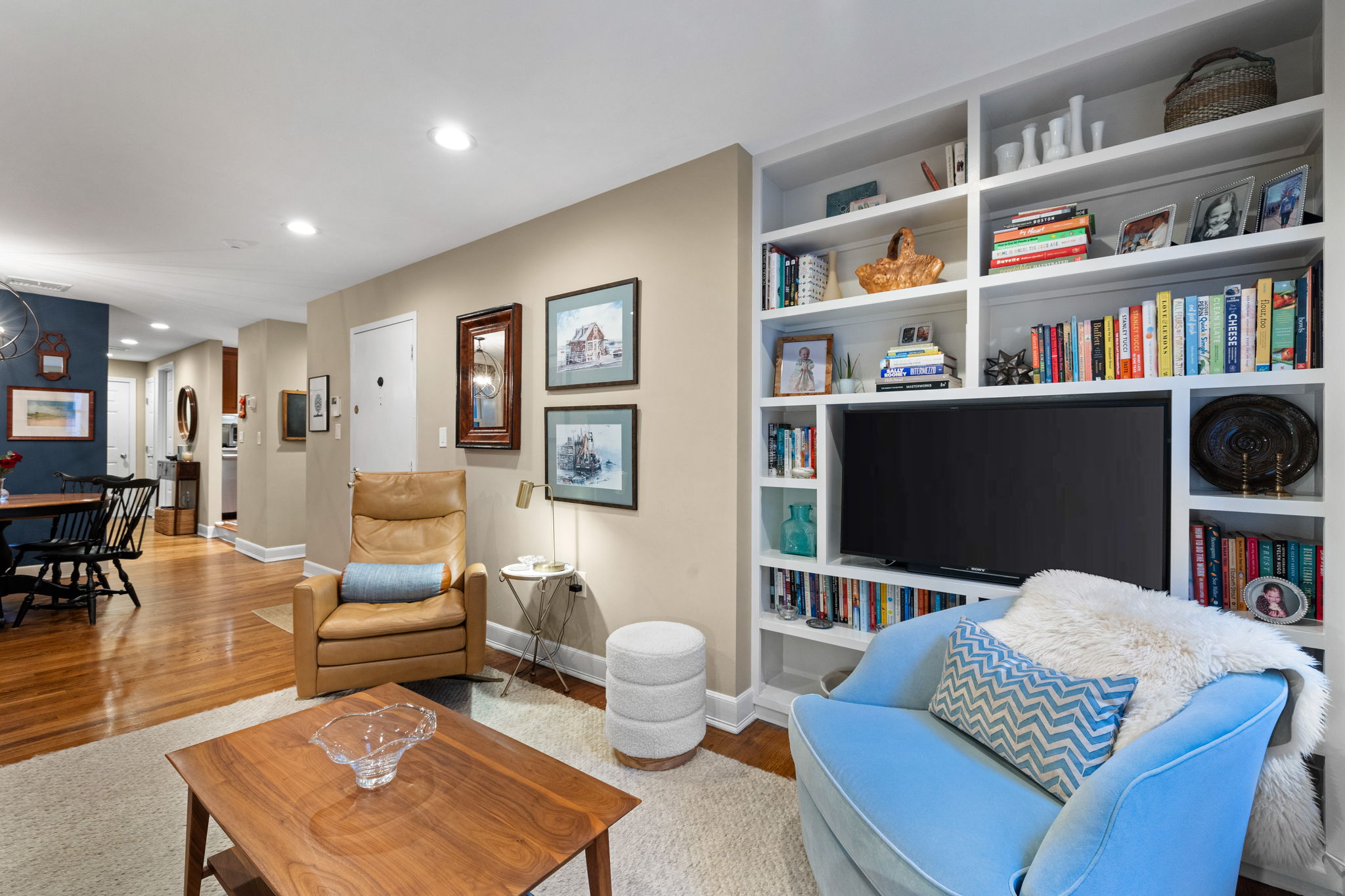 84 Myrtle Street, Unit 1 Boston, MA 02114 - Photo 3 of 13