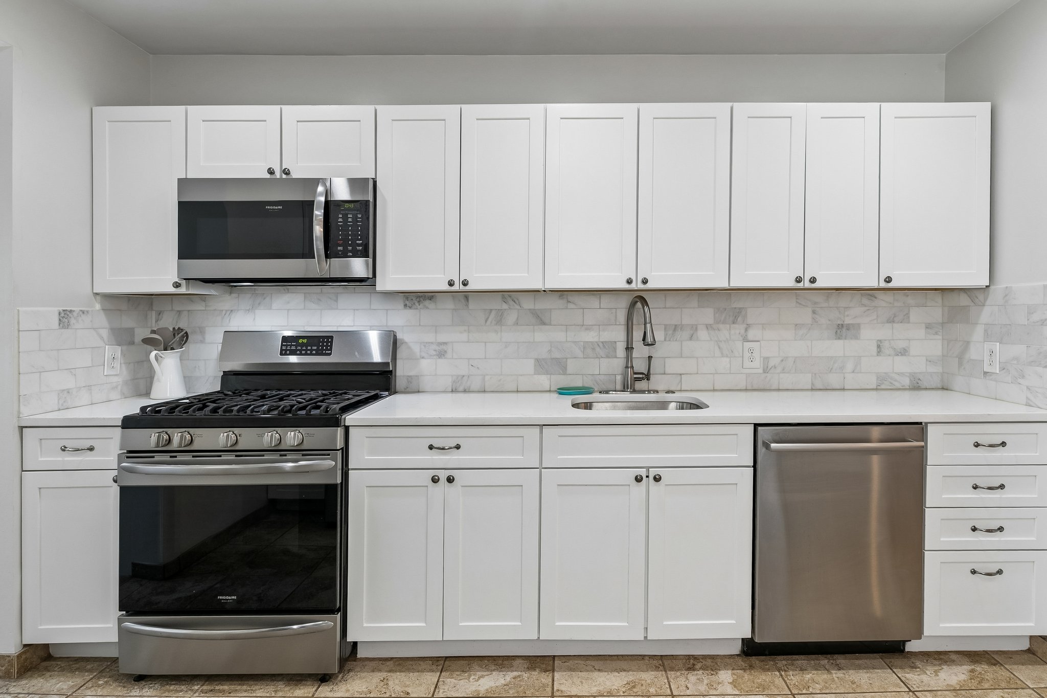 2128 Carpenter Street Philadelphia, PA 19146 - Photo 11 of 49