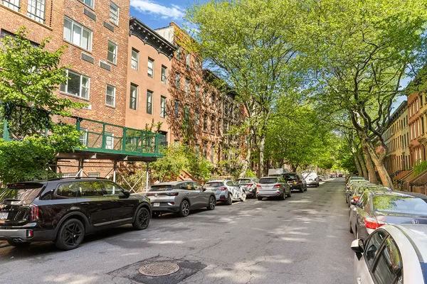 $1,100,000 | 101 Lafayette Avenue, Unit 6D | Fort Greene