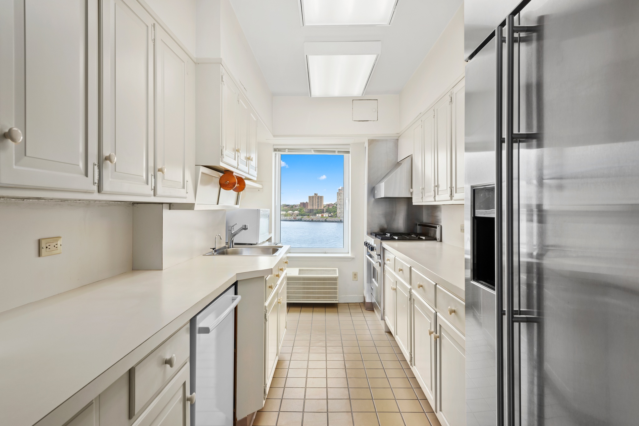 110-118 Riverside Drive, Unit 15B Manhattan, NY 10024 - Photo 8 of 18