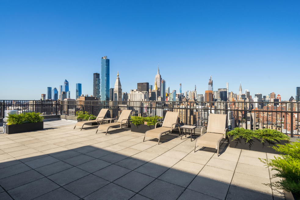 201 East 17th Street, Unit 18D Manhattan, NY 10003 - Photo 10 of 12