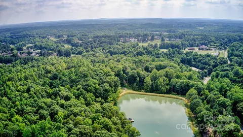 $2,100,000 | 3 B Ventosa Drive, Denver, NC 28037