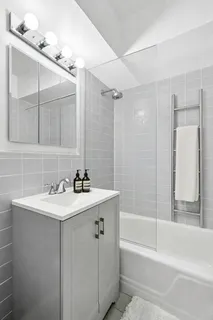 $695,000 | 69 5th Avenue, Unit 17H | Flatiron