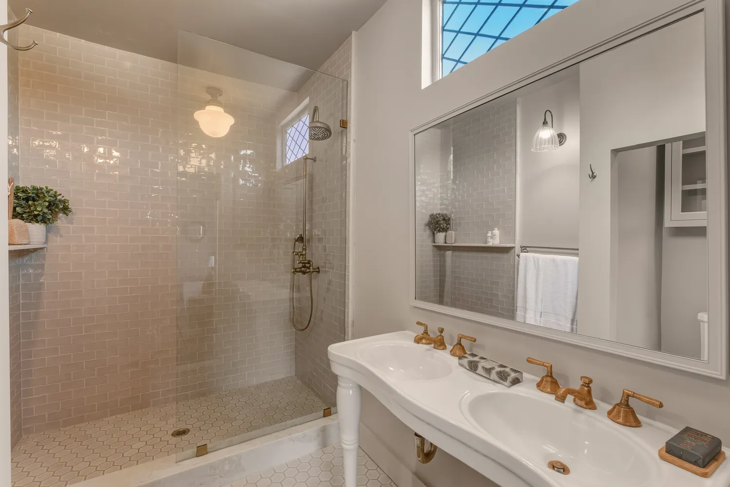 Contact Agent | 4985 Wawona Street, Los Angeles, CA 90041