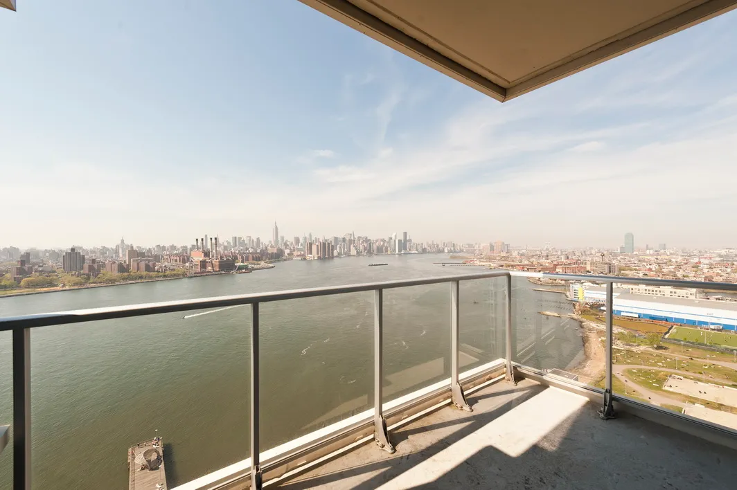 $11,495 | 2 Northside Piers, Unit 27P | Williamsburg