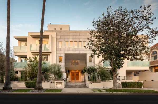 $2,089,000 | 928 Croft Avenue, Unit 303, Los Angeles, CA 90069