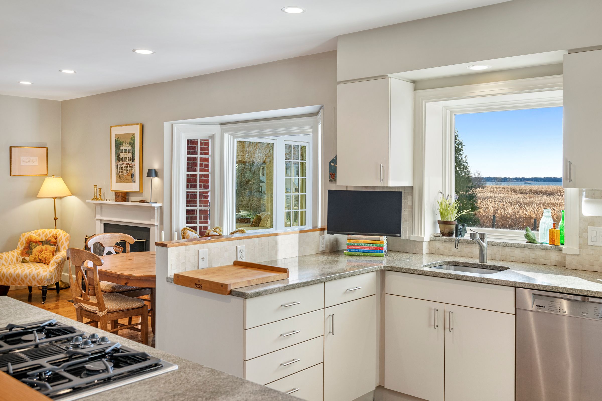 63 Alfred Drowne Road Barrington, RI 02806 - Photo 17 of 43
