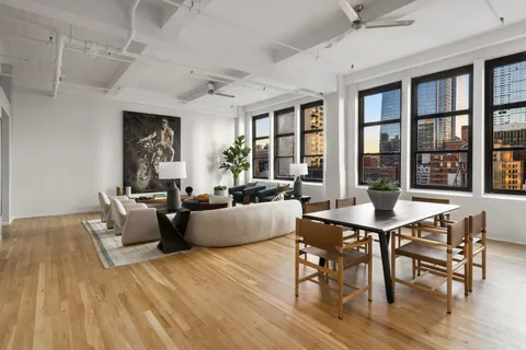 $1,495,000 | 448 West 37th Street, Unit 12F | Hudson Yards