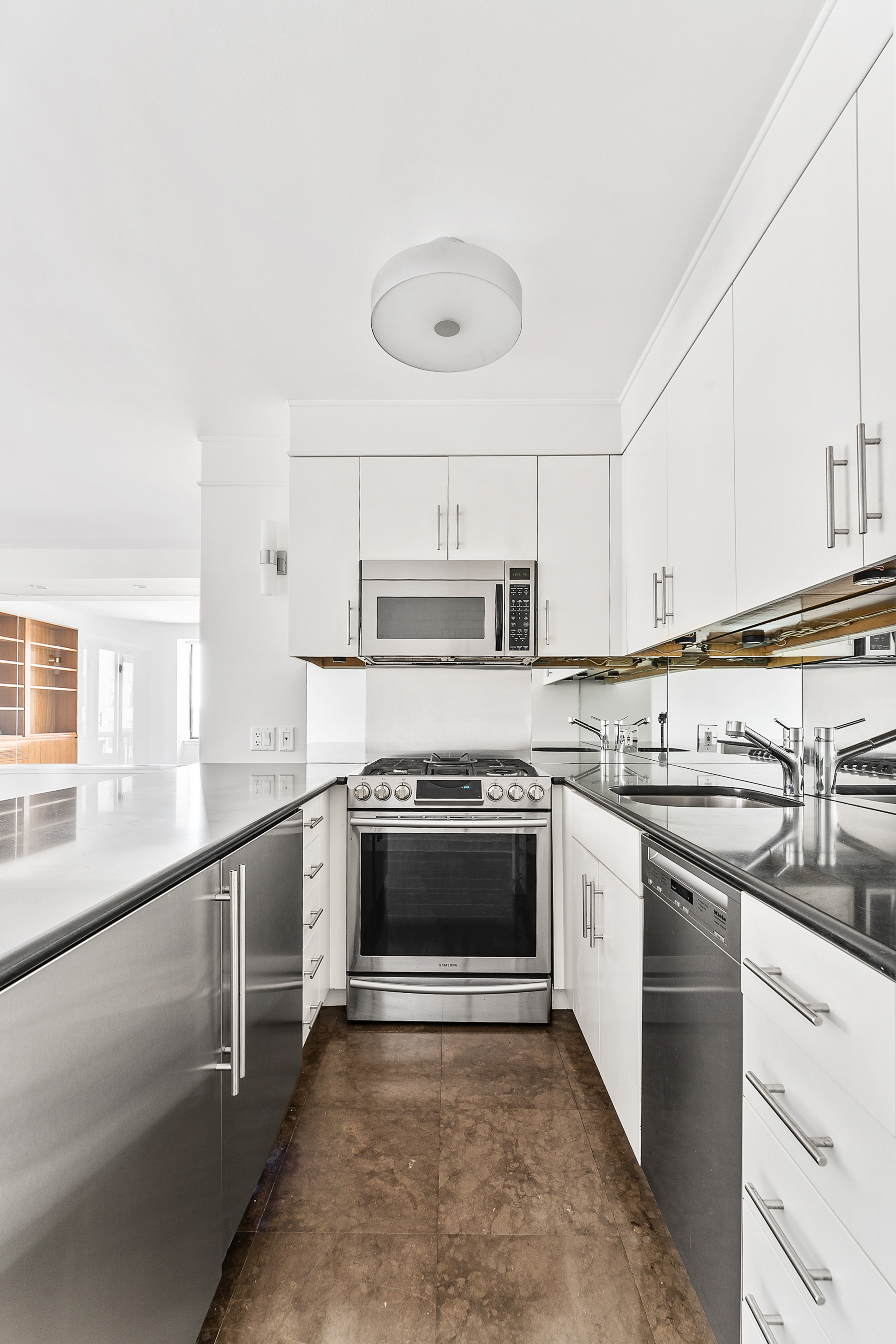 45 East 25th Street, Unit 22B Manhattan, NY 10010 - Photo 4 of 10