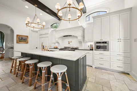 $1,250,000 | 11438 Center Court Boulevard, Baton Rouge, LA 70810