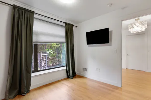 $4,600 | 730 Lafayette Avenue, Unit 1L | Bedford-Stuyvesant