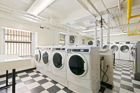 $399,000 | 433 West 34th Street, Unit 6E | Hudson Yards
