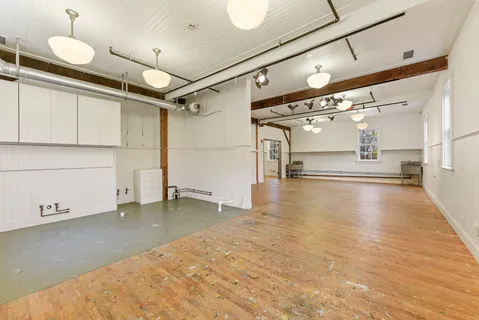 $19,000,000 | 136 Main Street, Amagansett, NY 11930