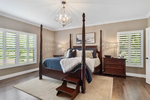 $1,995,000 | 13352 Weston Park Drive, St. Louis, MO 63131