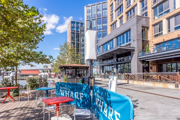 $1,100,000 | 500 H Street Southwest, Washington, DC 20024