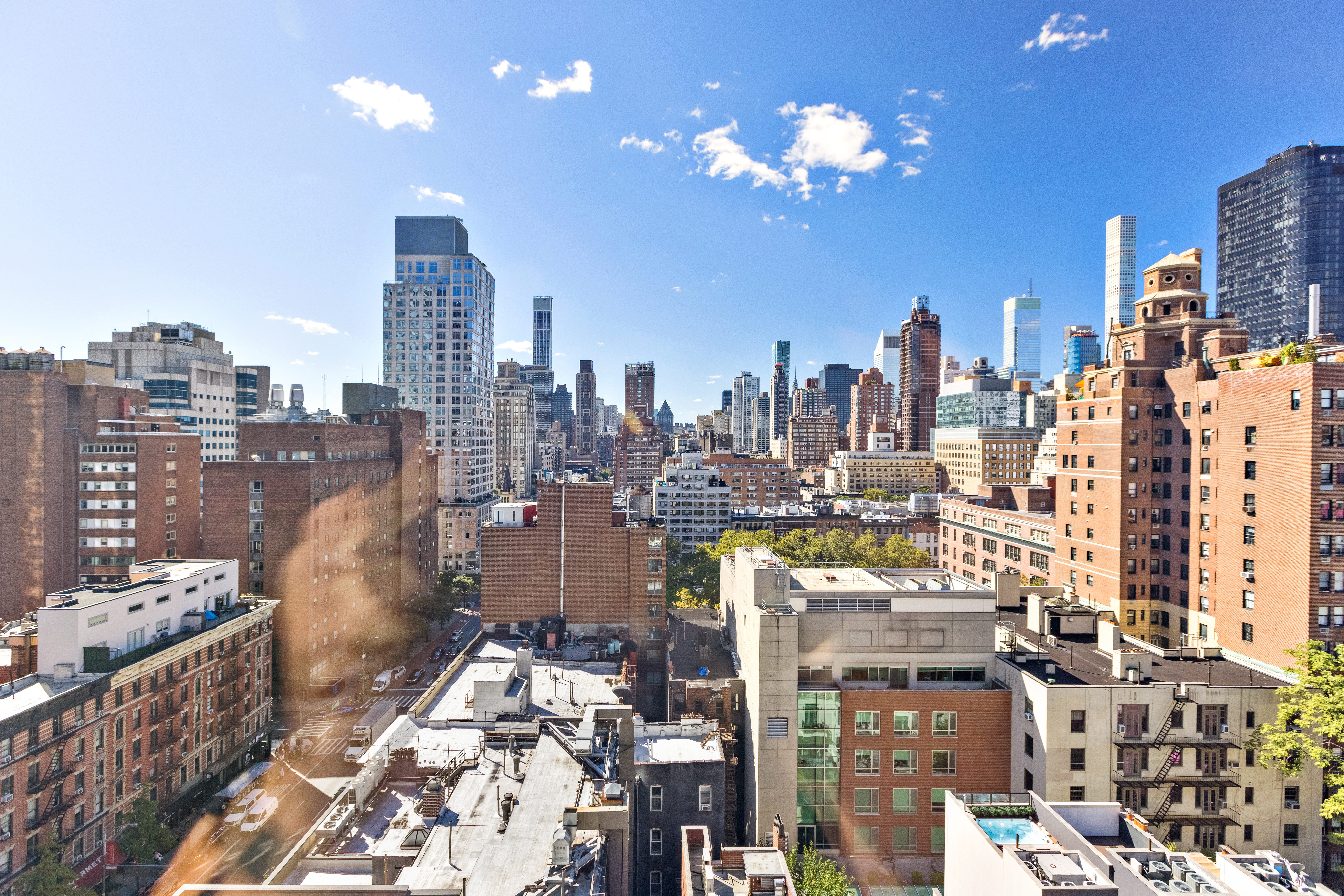 345 East 69th Street, Unit 16H Manhattan, NY 10021 - Photo 8 of 10