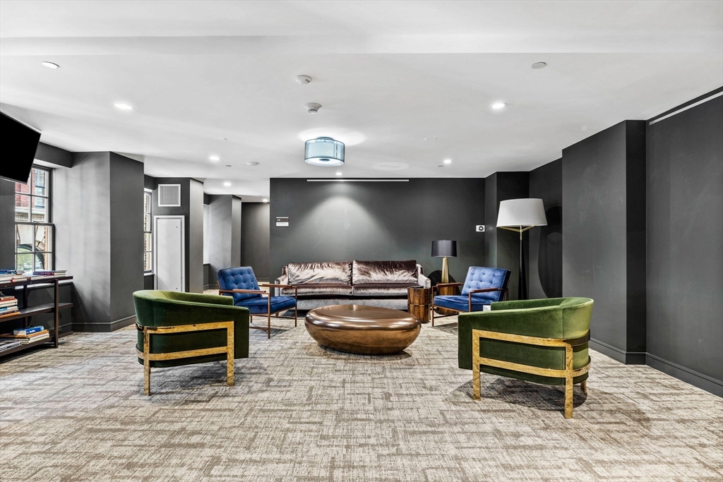 Address Upon Request Boston, MA 02110 - Photo 33 of 42