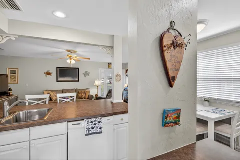 $144,900 | 3301 Prince Edward Island Circle, Unit 2, Fort Myers, FL 33907