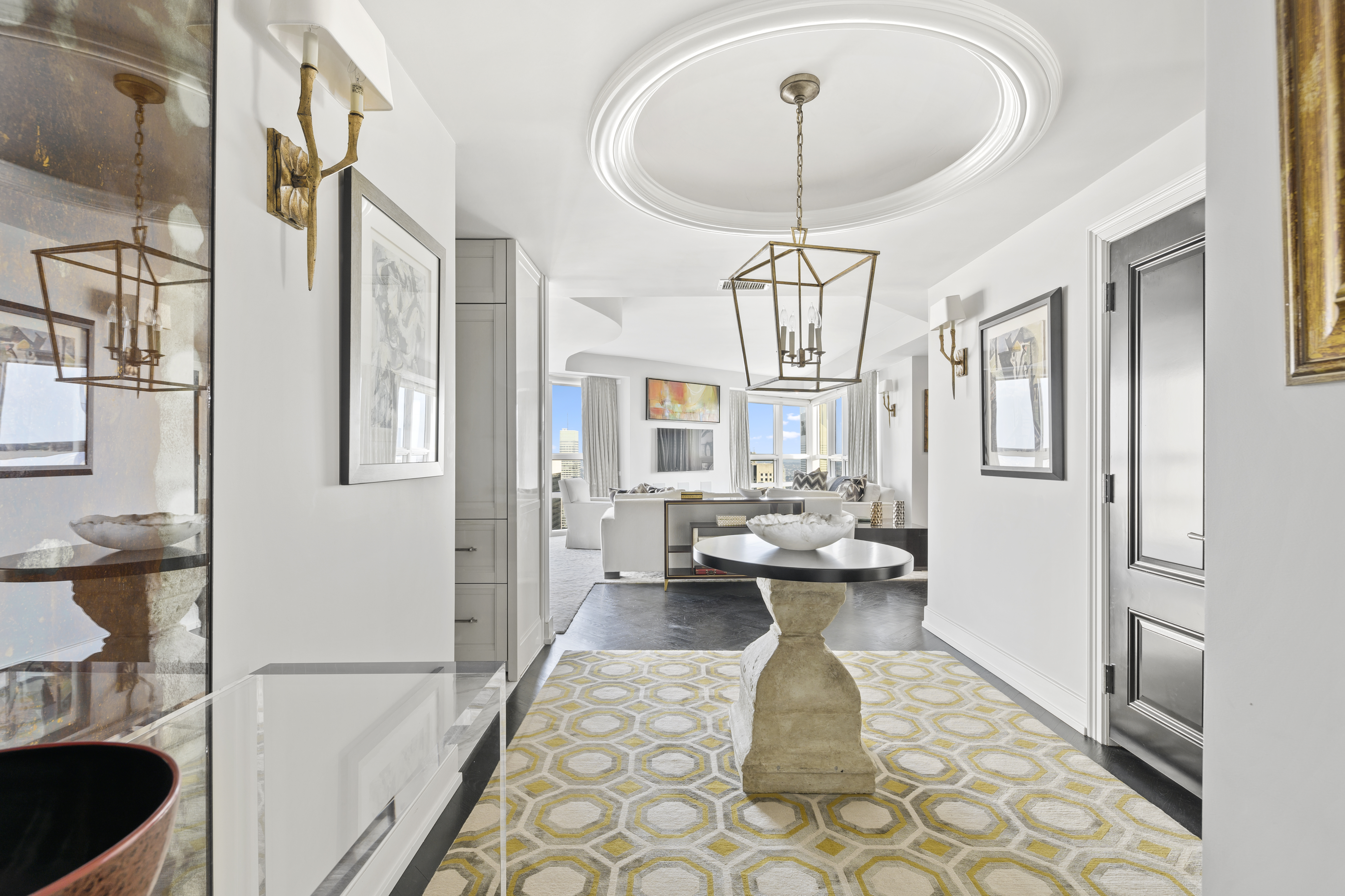 146 West 57th Street, Unit 75C Manhattan, NY 10019 - Photo 4 of 10