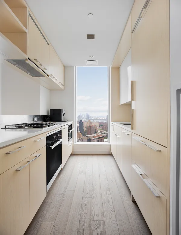 $9,100 | 252 South Street, Unit 42K | Two Bridges