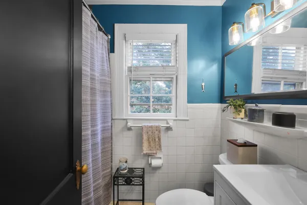 Contact Agent | 1300 South Cleveland Street, Unit Undisclosed, Arlington, VA 22204