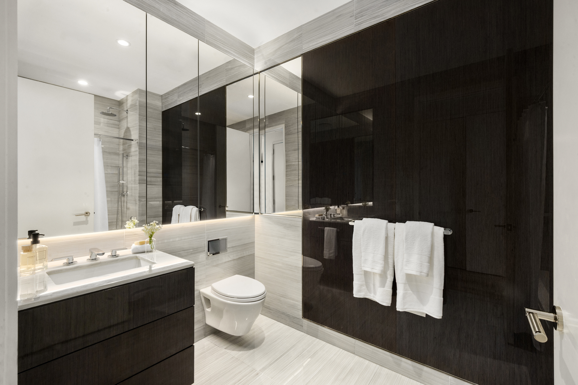 217 West 57th Street, Unit 34F Manhattan, NY 10019 - Photo 13 of 25 Gallery Image 13