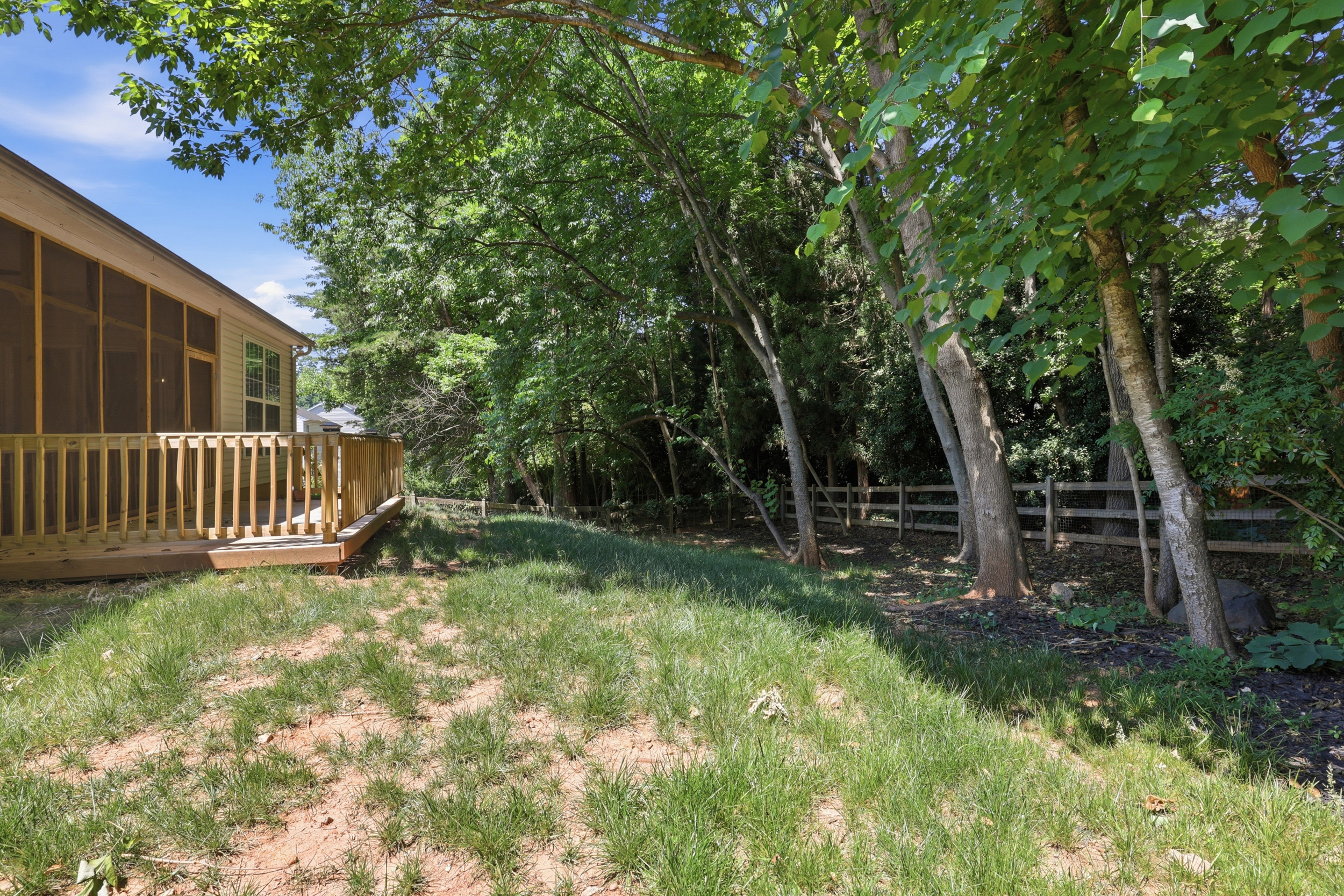 2454 Carmathen Road Charlotte, NC 28269 - Photo 33 of 41