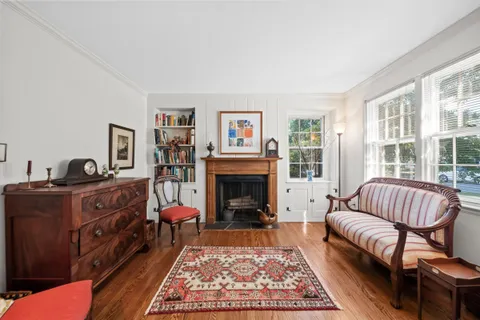 $689,000 | 12 Vining Lane, Wilmington, DE 19807