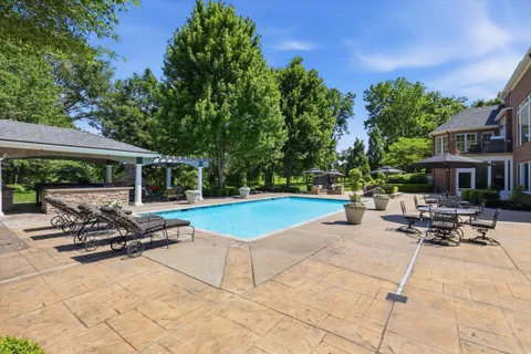 $3,250,000 | Ess Road, Kansas City, MO 64136