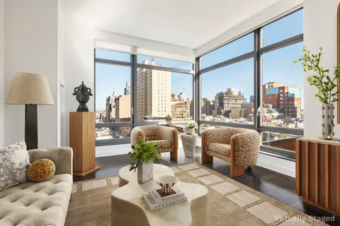 $2,100,000 | 450 East 83rd Street, Unit 8B | Upper East Side