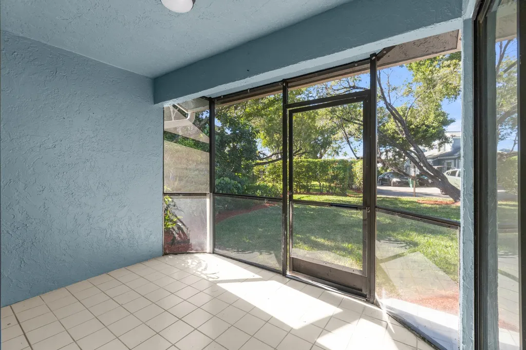 $410,000 | 8209 Waterford Avenue, Unit 8209, Tamarac, FL 33321