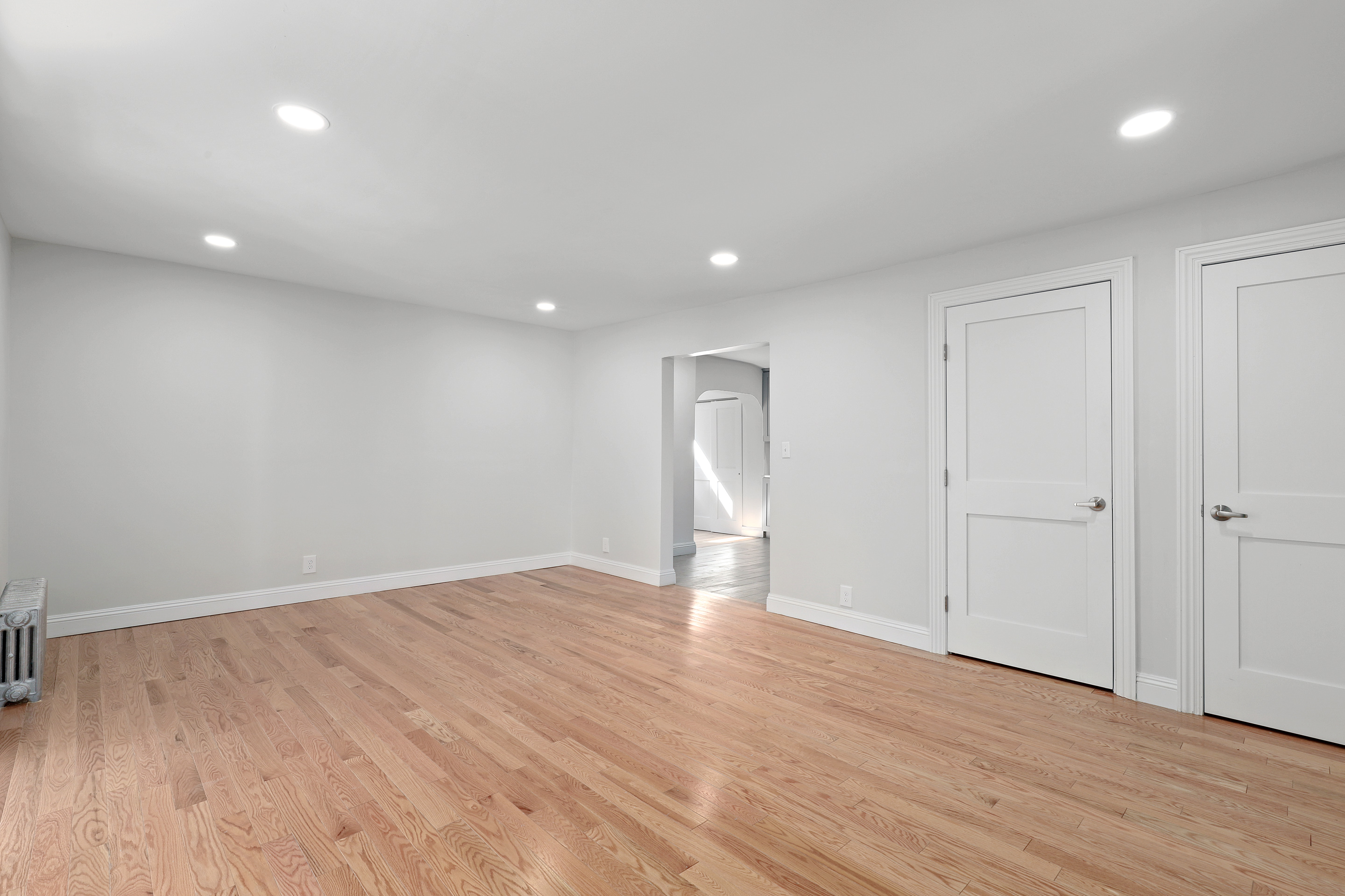 156 Summit Place Bronx, NY 10463 - Photo 6 of 38