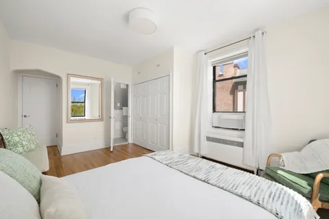 $360,000 | 3875 Waldo Avenue, Unit 6E | Fieldston