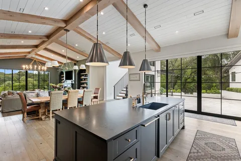 $3,900,000 | 28 Club Estates Parkway, Austin, TX 78738
