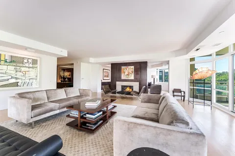 $5,200,000 | 5630 Wisconsin Avenue, Unit 805, Chevy Chase, MD 20815