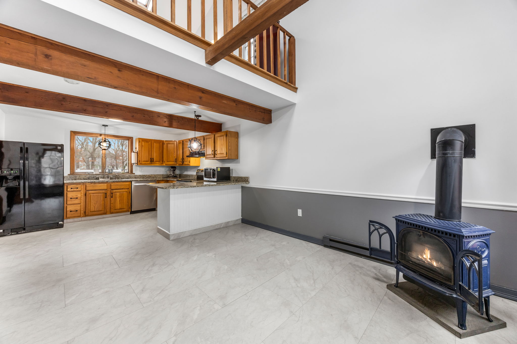 186 Walnut Street Hyannis, MA 02601 - Photo 2 of 22