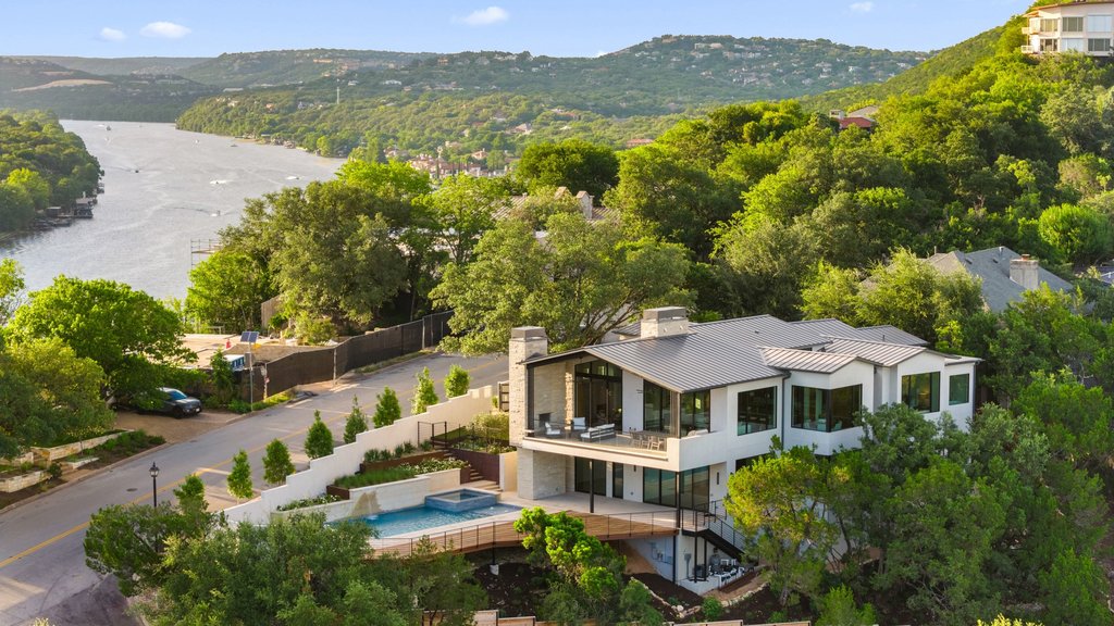 3501 Mt Bonnell Road Austin, TX 78731 - Photo 3 of 60