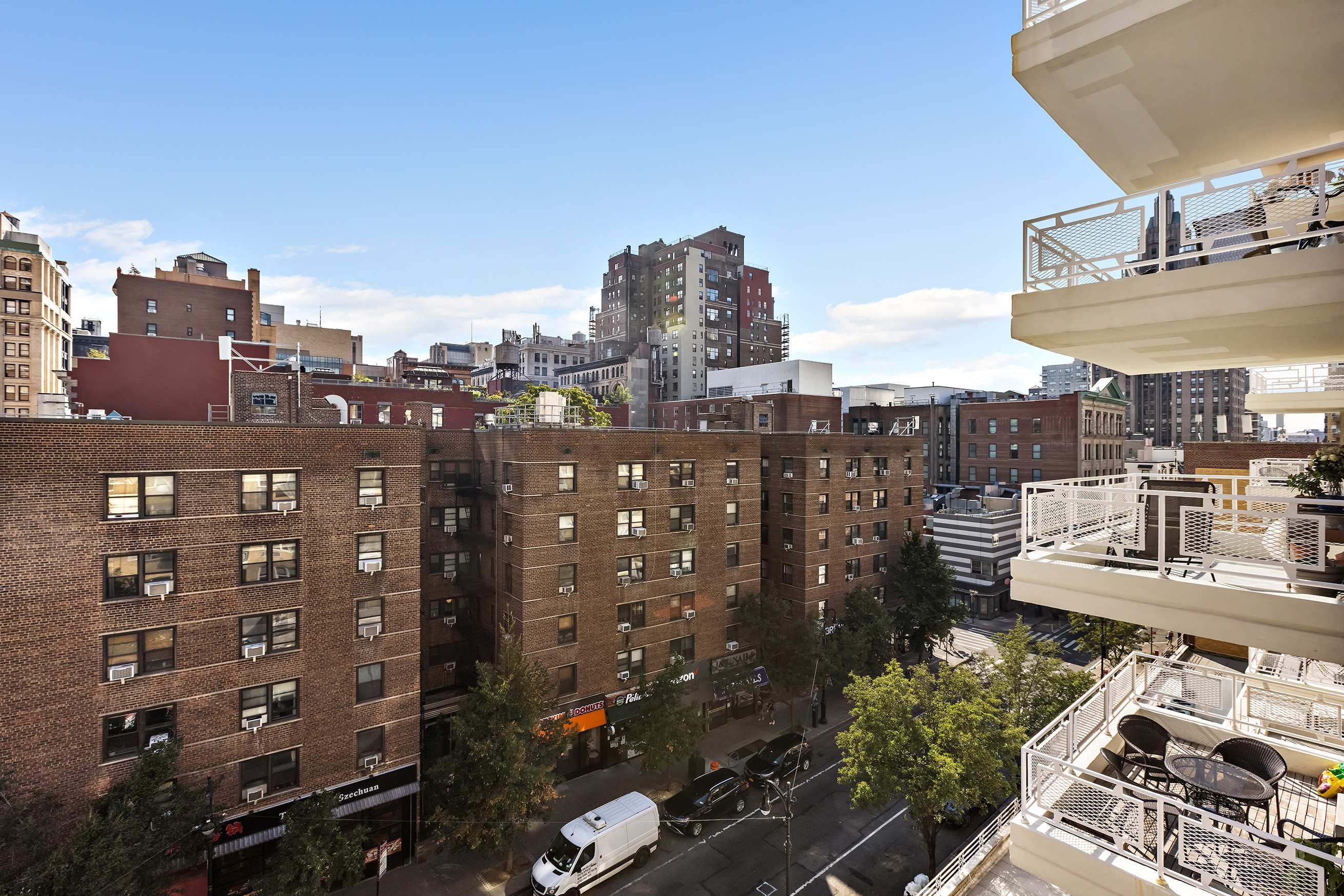 40 East 9th Street, Unit 7L Manhattan, NY 10003 - Photo 10 of 13